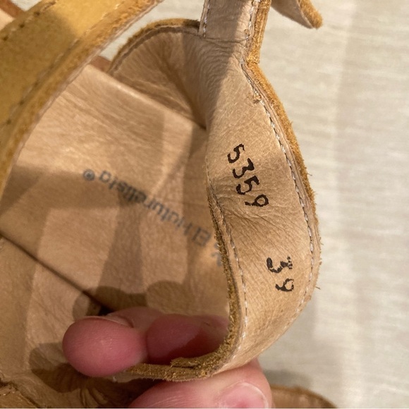 EL NATURALISTA Sz 39 Yellow Leather Two Toned Rubber Sole Buckle Closure Sandals - Picture 12 of 13